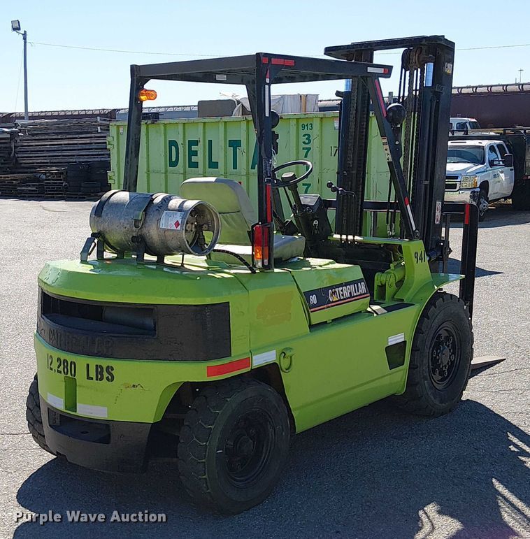 MONTACARGAS CATERPILLAR GP40