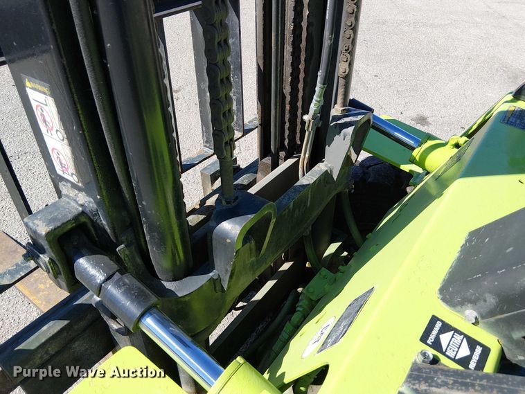 image for item DU3665 Caterpillar GP40 forklift