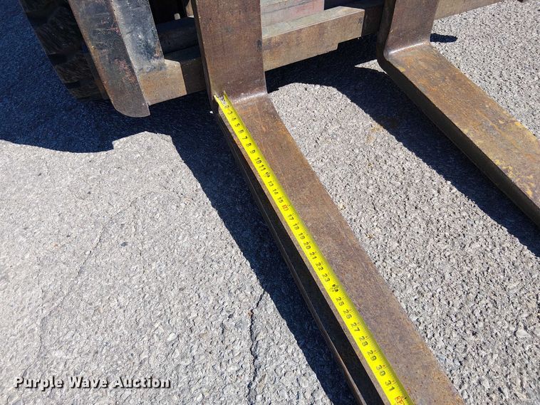 image for item DU3665 Caterpillar GP40 forklift