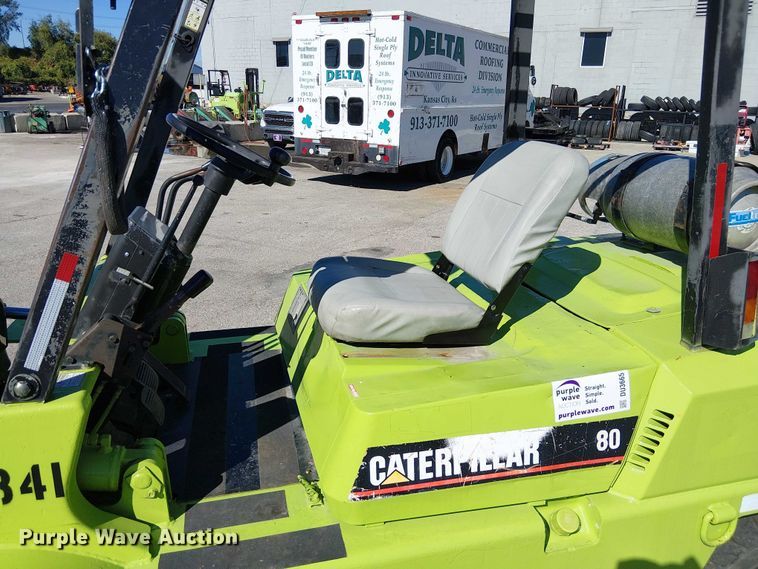 image for item DU3665 Caterpillar GP40 forklift