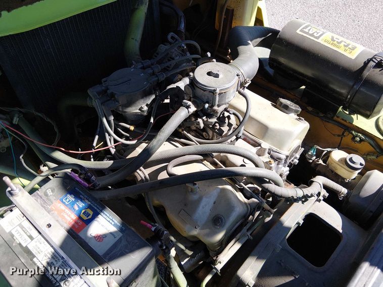 image for item DU3665 Caterpillar GP40 forklift