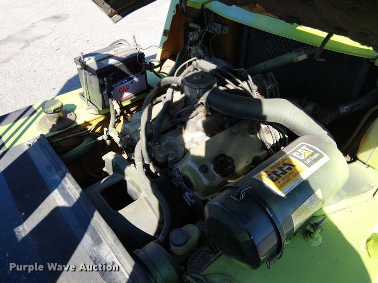 image for item DU3665 Caterpillar GP40 forklift