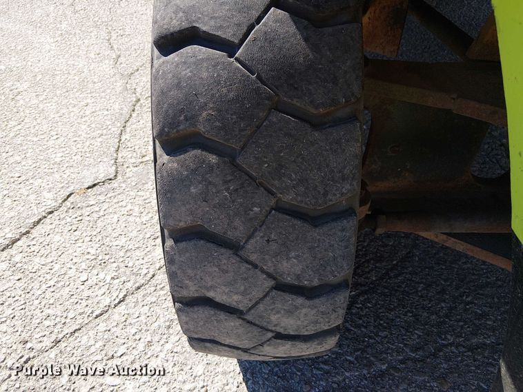 image for item DU3665 Caterpillar GP40 forklift