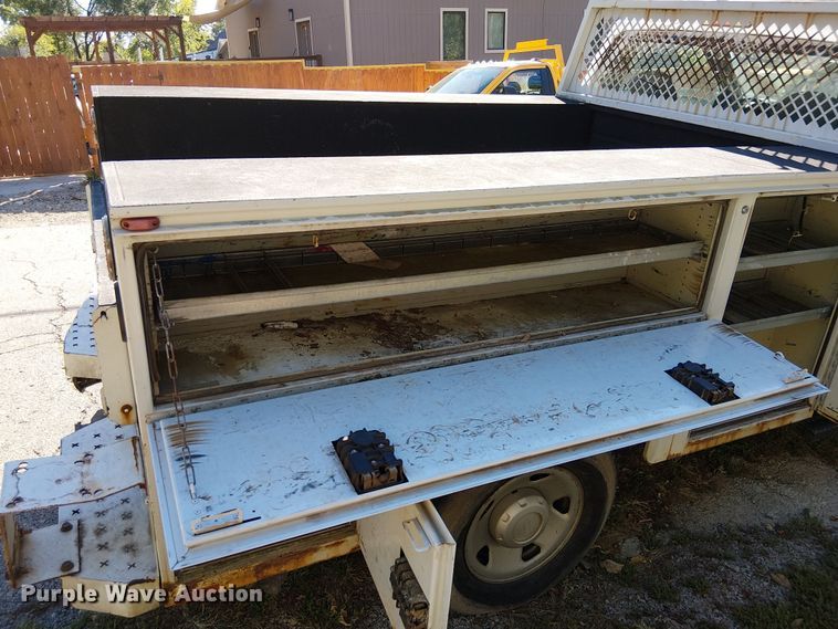 image for item DU3675 2008 Ford F250  utility bed pickup truck