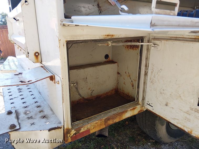 image for item DU3675 2008 Ford F250  utility bed pickup truck