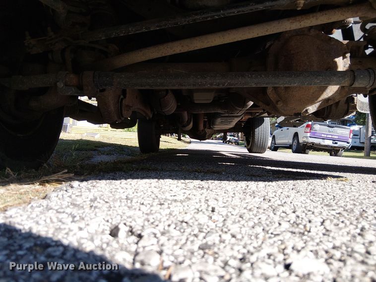 image for item DU3675 2008 Ford F250  utility bed pickup truck