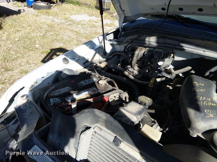 image for item DU3675 2008 Ford F250  utility bed pickup truck