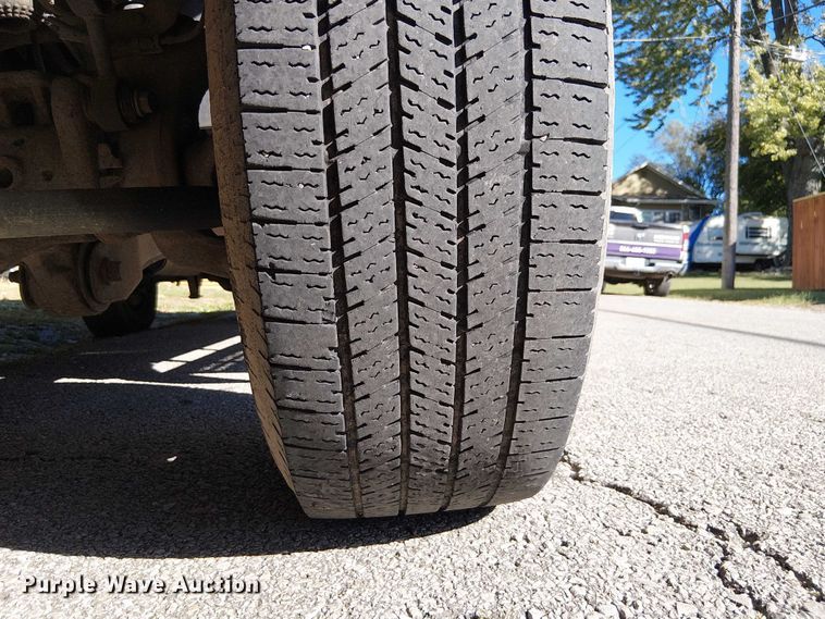 image for item DU3675 2008 Ford F250  utility bed pickup truck