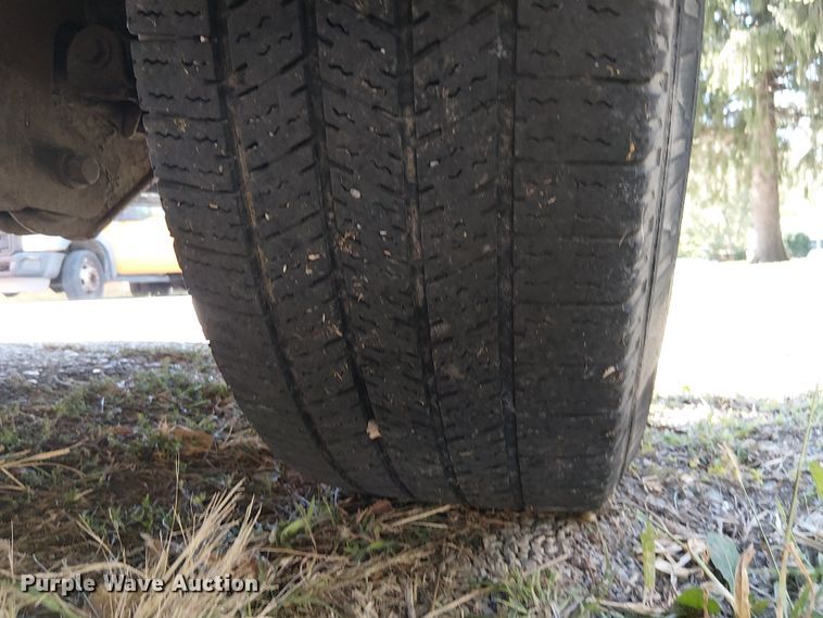 image for item DU3675 2008 Ford F250  utility bed pickup truck