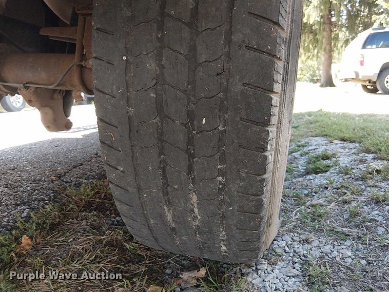 image for item DU3675 2008 Ford F250  utility bed pickup truck