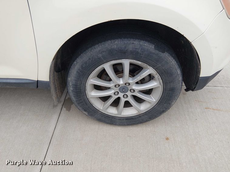 image for item DU3713 2007 Ford Edge  SUV