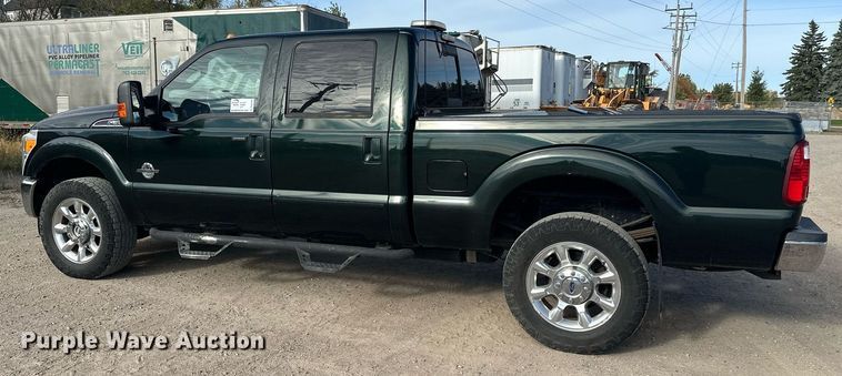 image for item DW4269 2015 Ford F350 Super Duty Crew Cab pickup truck
