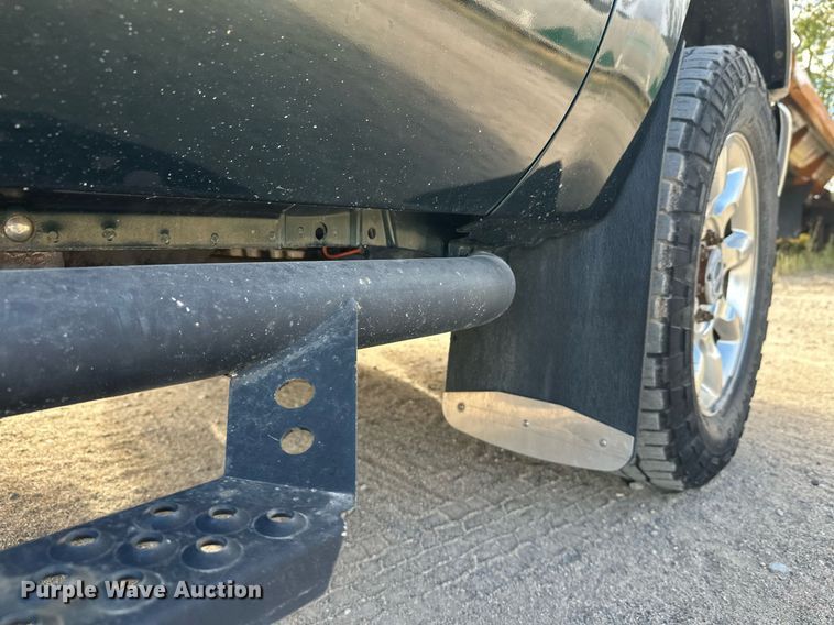 image for item DW4269 2015 Ford F350 Super Duty Crew Cab pickup truck