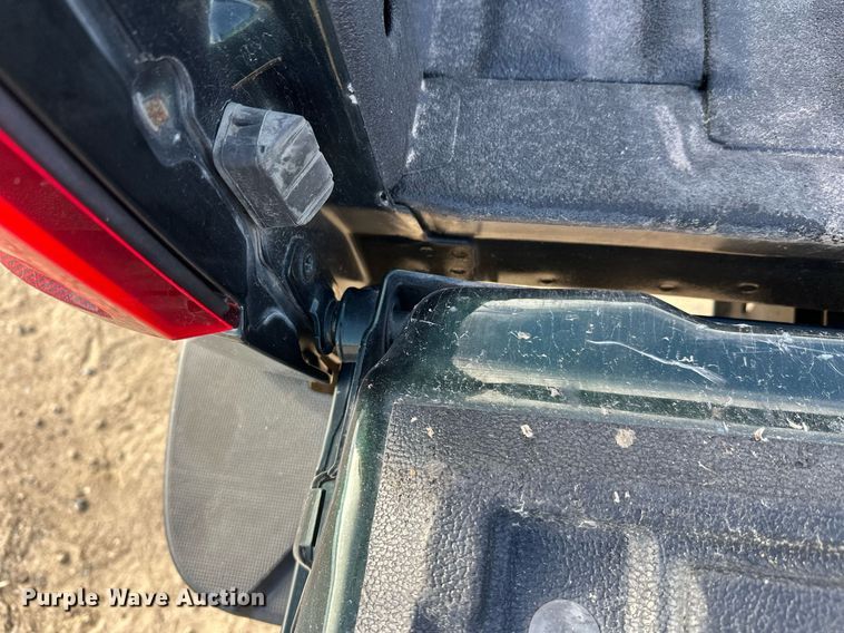 image for item DW4269 2015 Ford F350 Super Duty Crew Cab pickup truck