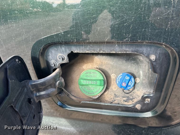 image for item DW4269 2015 Ford F350 Super Duty Crew Cab pickup truck