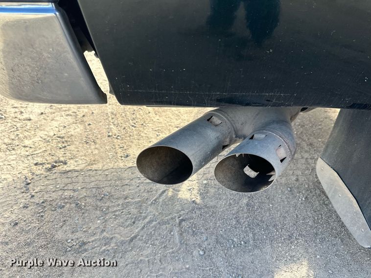 image for item DW4269 2015 Ford F350 Super Duty Crew Cab pickup truck