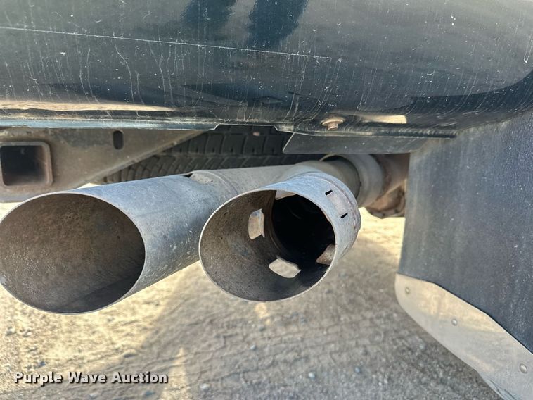 image for item DW4269 2015 Ford F350 Super Duty Crew Cab pickup truck