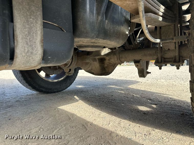 image for item DW4269 2015 Ford F350 Super Duty Crew Cab pickup truck