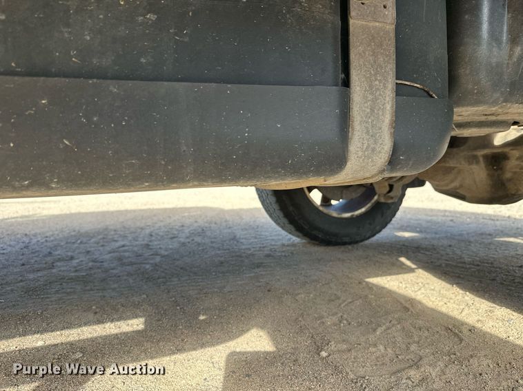 image for item DW4269 2015 Ford F350 Super Duty Crew Cab pickup truck