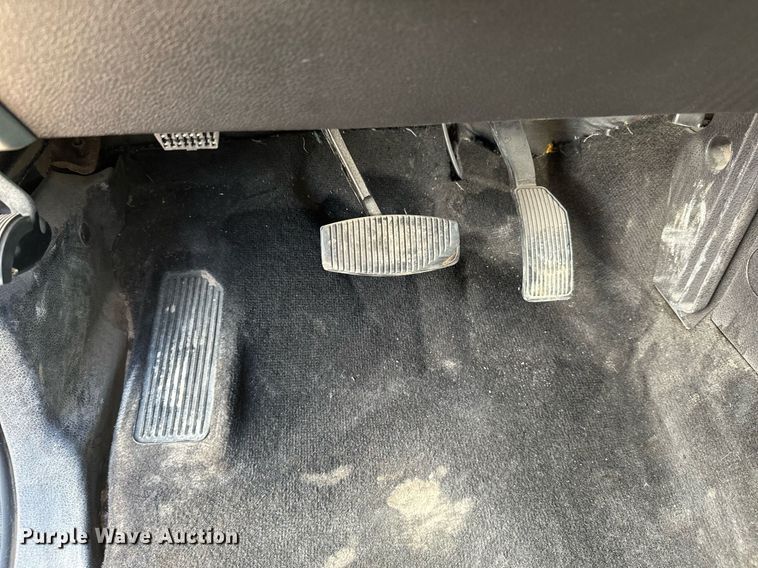 image for item DW4269 2015 Ford F350 Super Duty Crew Cab pickup truck