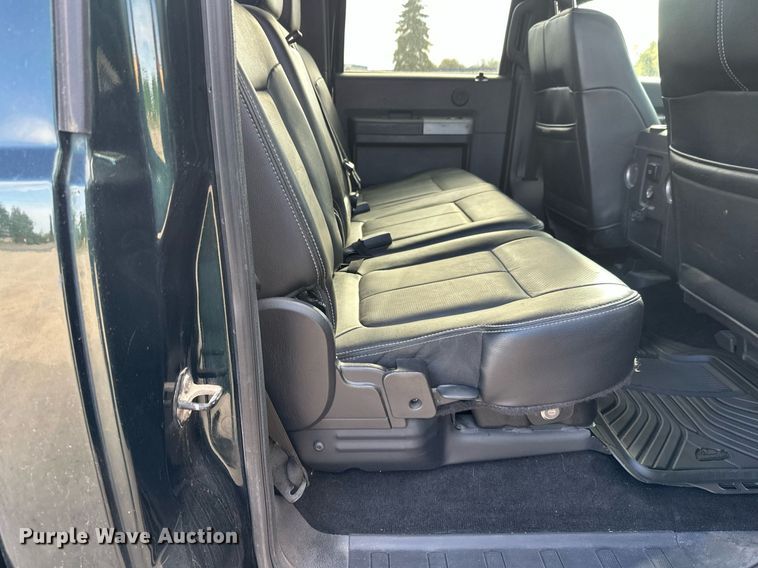 image for item DW4269 2015 Ford F350 Super Duty Crew Cab pickup truck