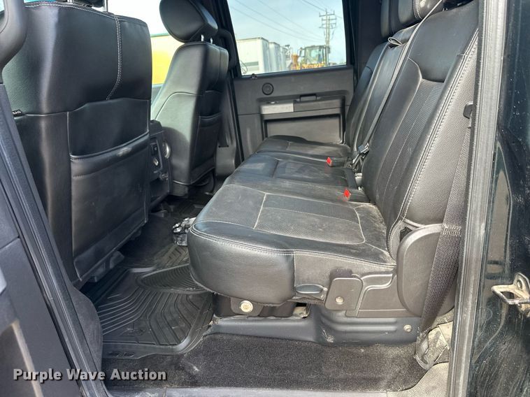 image for item DW4269 2015 Ford F350 Super Duty Crew Cab pickup truck