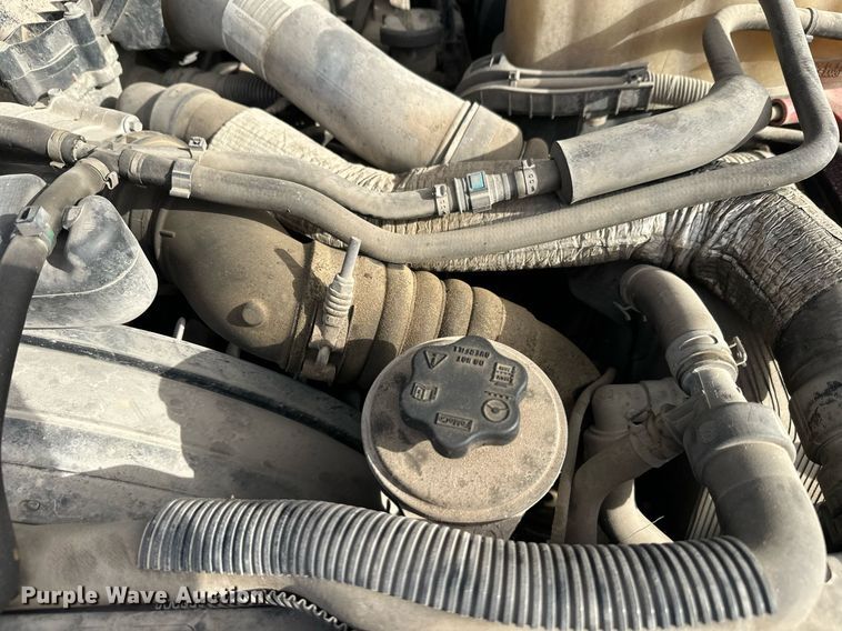 image for item DW4269 2015 Ford F350 Super Duty Crew Cab pickup truck