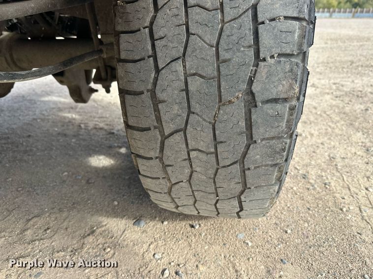 image for item DW4269 2015 Ford F350 Super Duty Crew Cab pickup truck