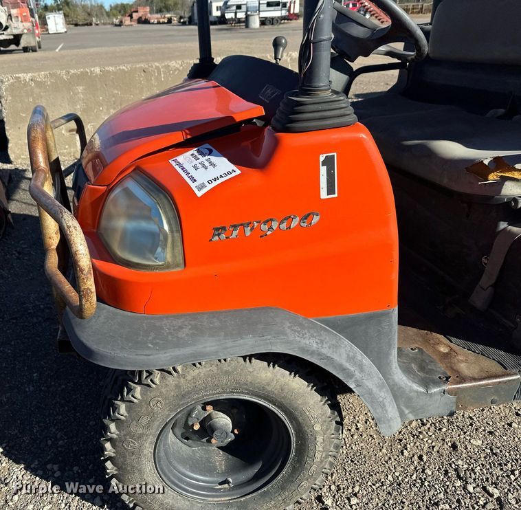 image for item DW4304 2001 Kubota RTV900 utility vehicle