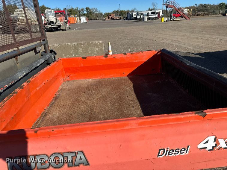 image for item DW4304 2001 Kubota RTV900 utility vehicle