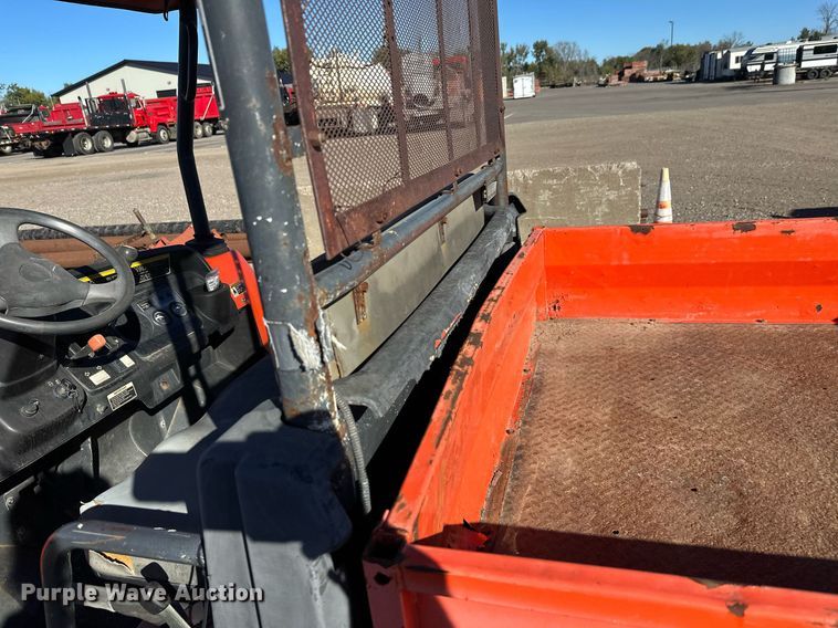 image for item DW4304 2001 Kubota RTV900 utility vehicle