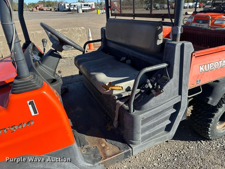 image for item DW4304 2001 Kubota RTV900 utility vehicle