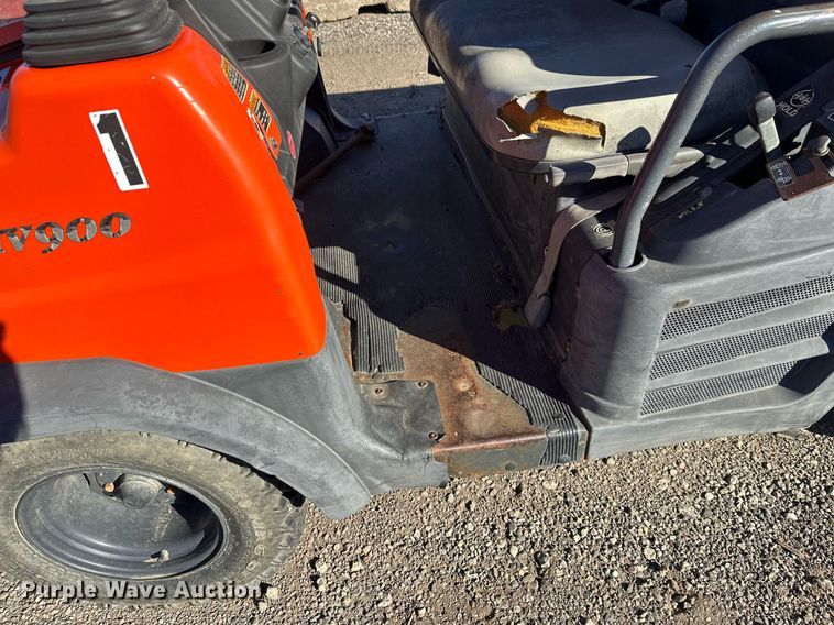 image for item DW4304 2001 Kubota RTV900 utility vehicle