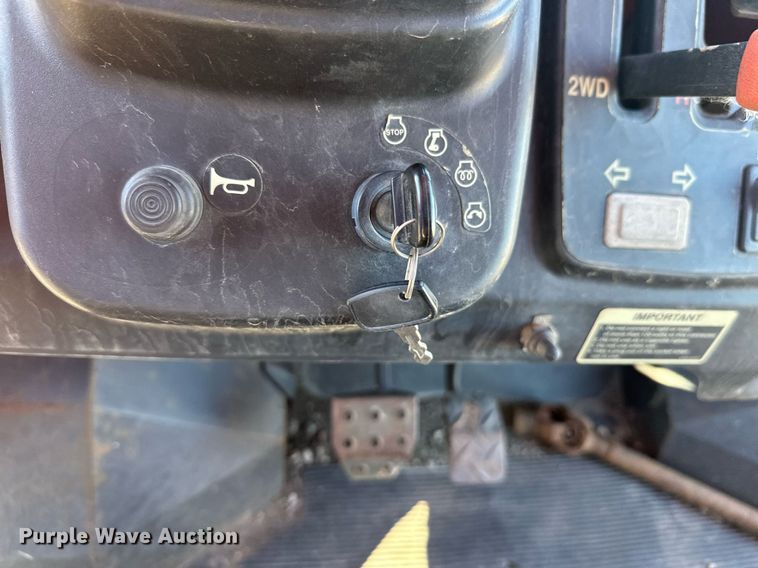 image for item DW4304 2001 Kubota RTV900 utility vehicle