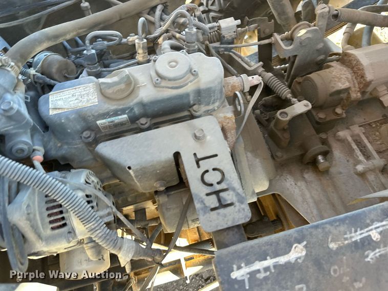 image for item DW4304 2001 Kubota RTV900 utility vehicle