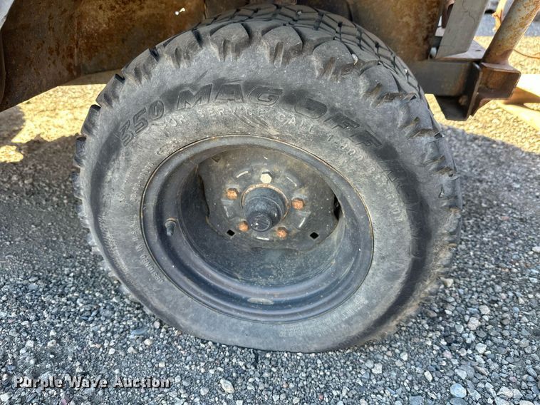 image for item DW4304 2001 Kubota RTV900 utility vehicle