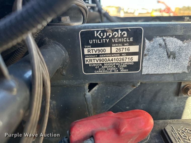 image for item DW4304 2001 Kubota RTV900 utility vehicle