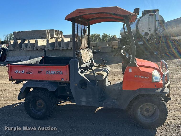image for item DW4305 Kubota RTV9000 utility vehicle