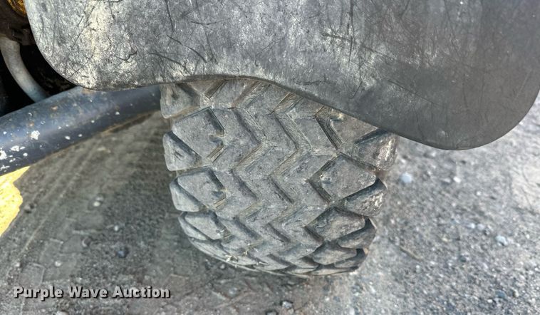 image for item DW4305 Kubota RTV9000 utility vehicle