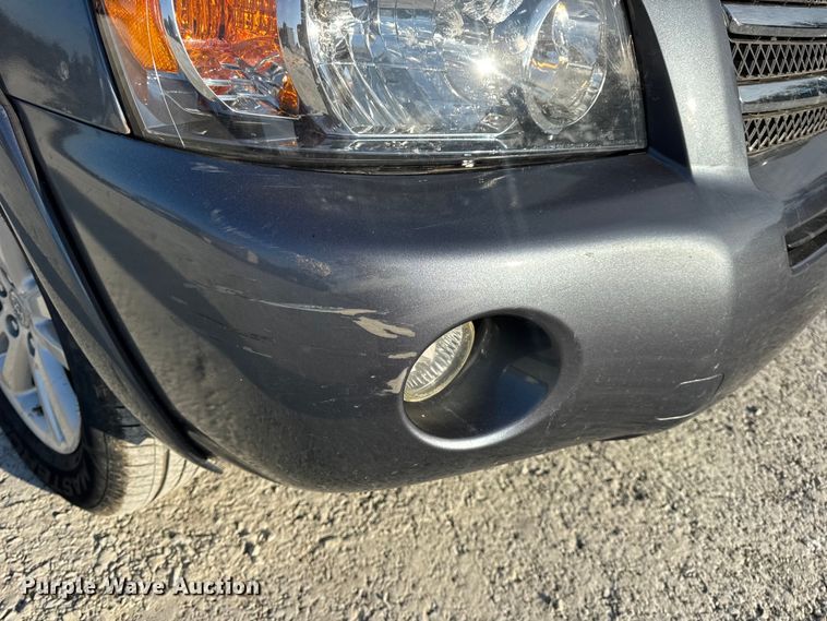 image for item DW6634 2006 Toyota Highlander Hybrid SUV