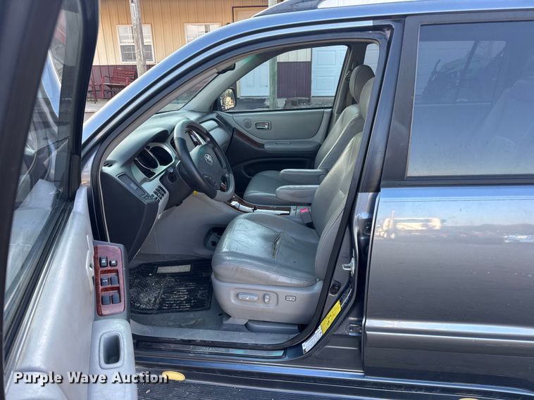 image for item DW6634 2006 Toyota Highlander Hybrid SUV