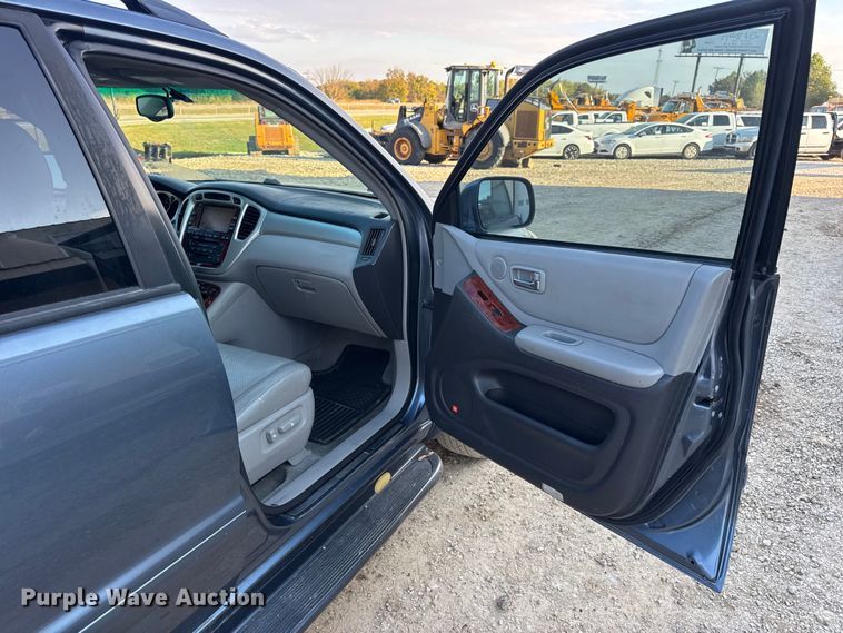 image for item DW6634 2006 Toyota Highlander Hybrid SUV