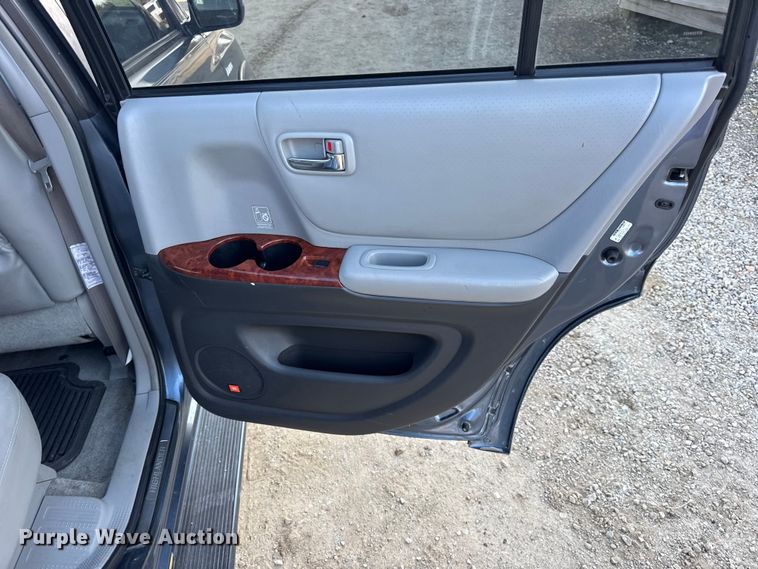 image for item DW6634 2006 Toyota Highlander Hybrid SUV