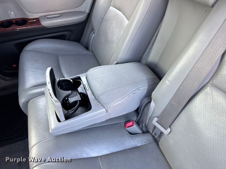 image for item DW6634 2006 Toyota Highlander Hybrid SUV