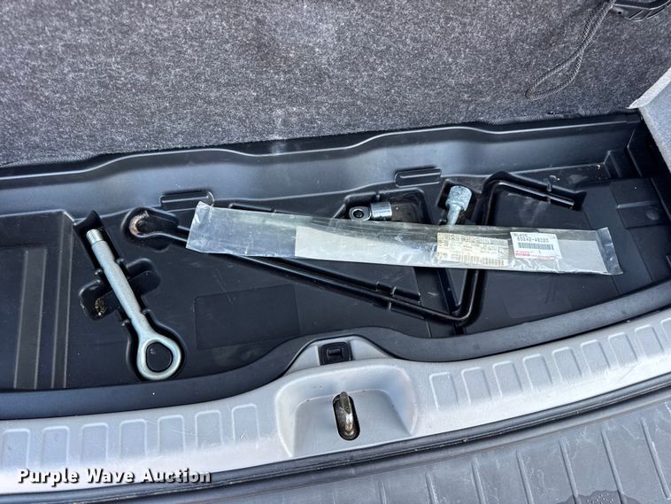 image for item DW6634 2006 Toyota Highlander Hybrid SUV