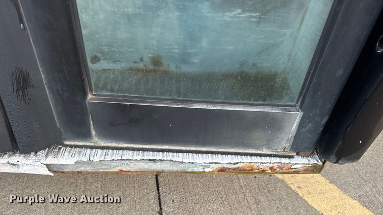 image for item DW6646 2015 International PC505 shuttle bus