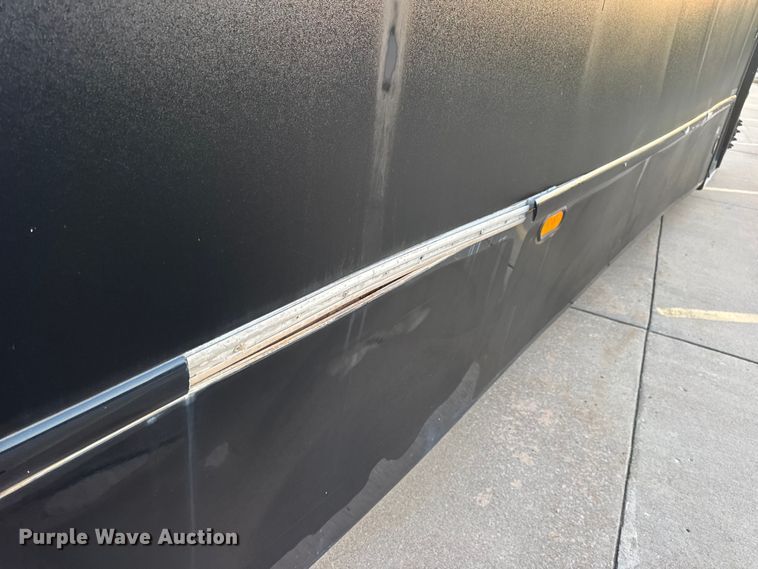 image for item DW6646 2015 International PC505 shuttle bus