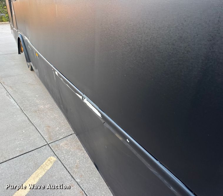 image for item DW6646 2015 International PC505 shuttle bus