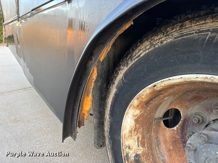 image for item DW6646 2015 International PC505 shuttle bus