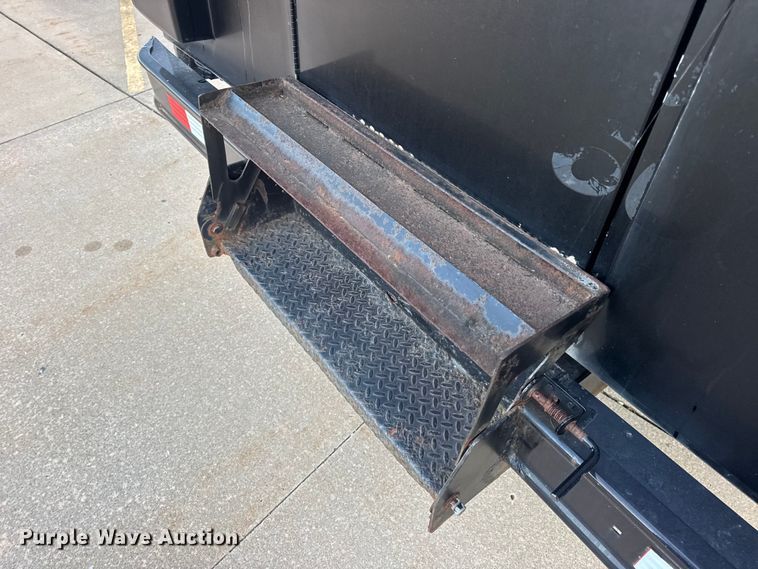 image for item DW6646 2015 International PC505 shuttle bus